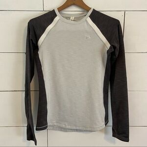 Under Armour Heat Gear Long Sleeve Base Layer. Size Small.